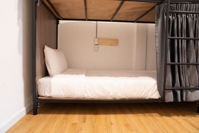 Mixed 8 bed Dorm