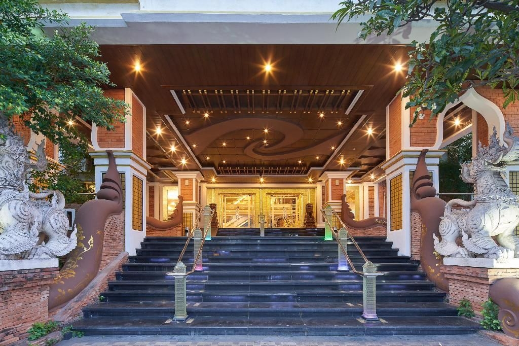 Floral Hotel · Dolphin Circle Pattaya (Floral Hotel Dolphin Circle Pattaya)3