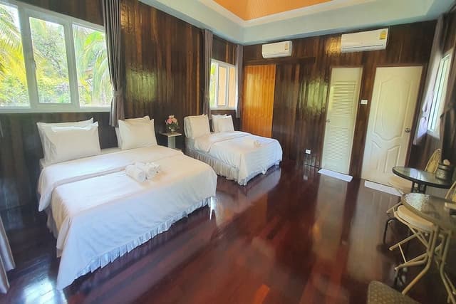 Deluxe Villa