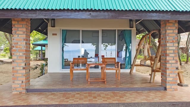 Family Beach Front