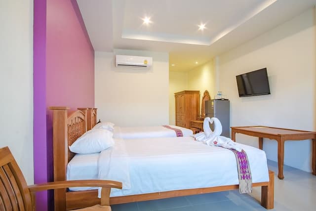 Standard Twin Room