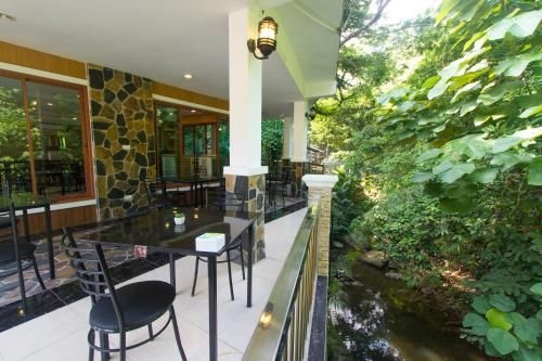 น้ำตกสาริกา รีโซเทล (Namtok Sarika Resotel)4