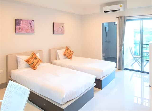Standard Twin Room