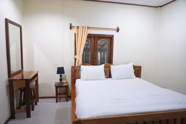 Standard Bungalow (Double Bed)