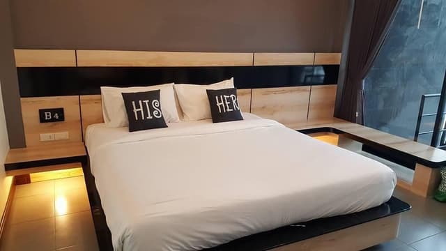 Standard Double Bed