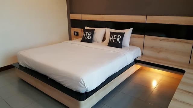 Standard Double Bed