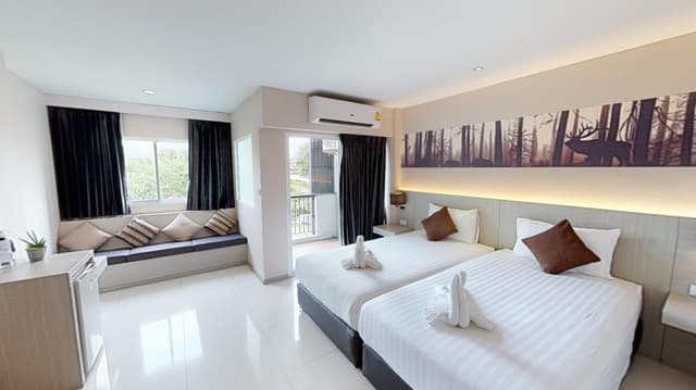 Standard Twin Room