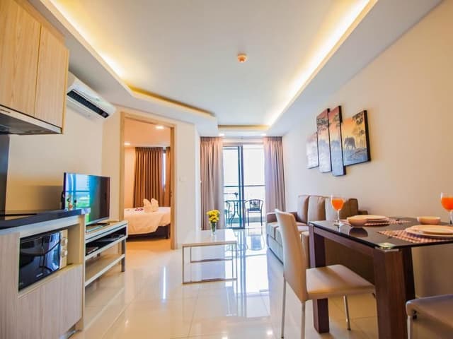 One Bedroom Apartment