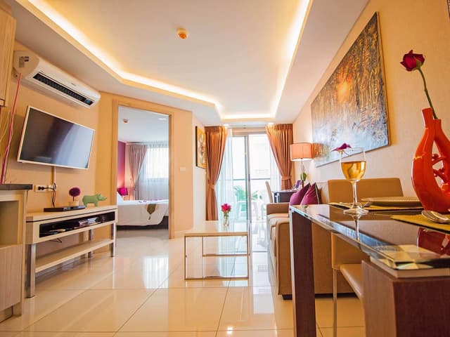 Deluxe One Bedroom Apartment
