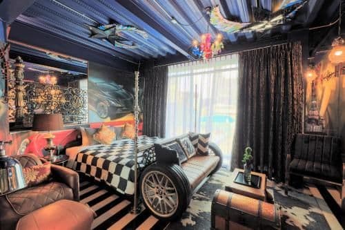 Deluxe King Room (Adults Only)