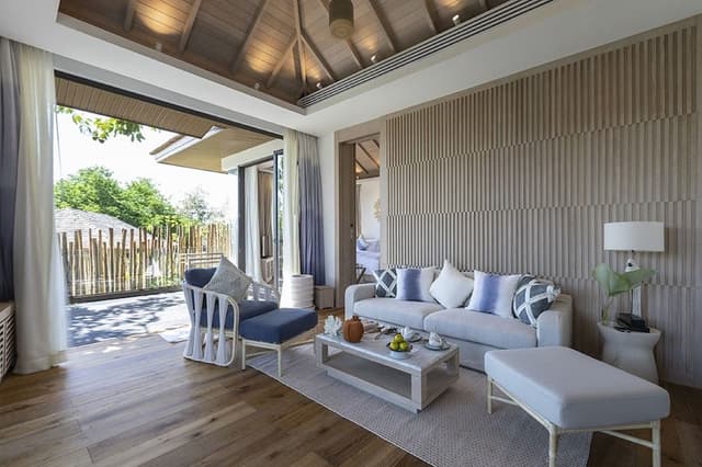 Tropical Pool Villa