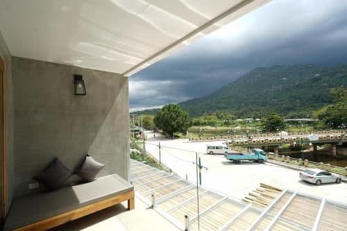 Suite with Mountain View