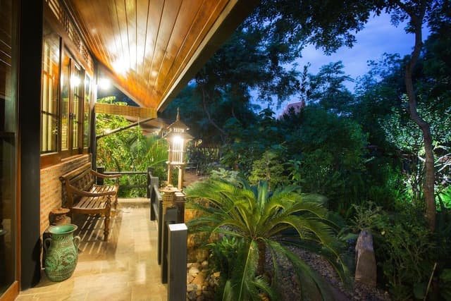 Japanese Villa With River View