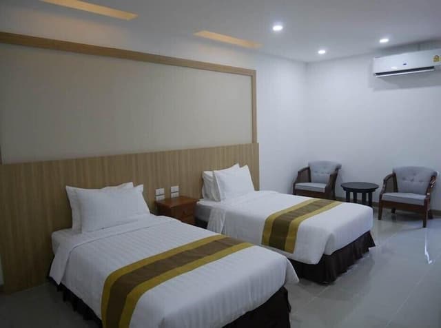 Deluxe Twin Room