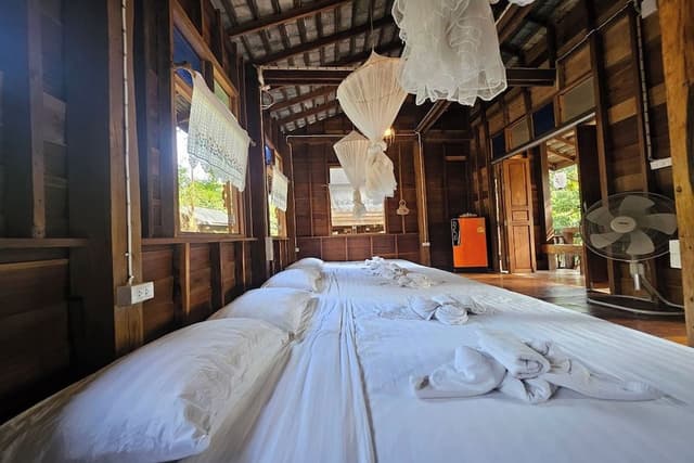 Deluxe Shared Dormitory