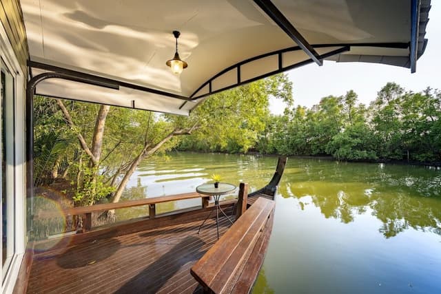Deluxe Double Room with River View