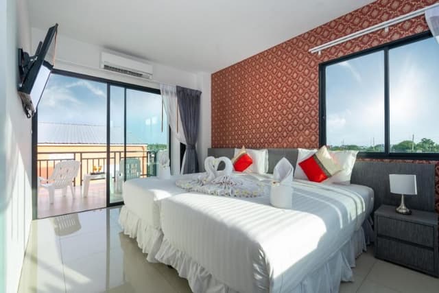 Grand Deluxe Room