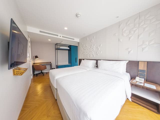 One Bedroom Junior