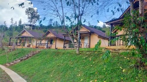 Bungalow with Mountain View