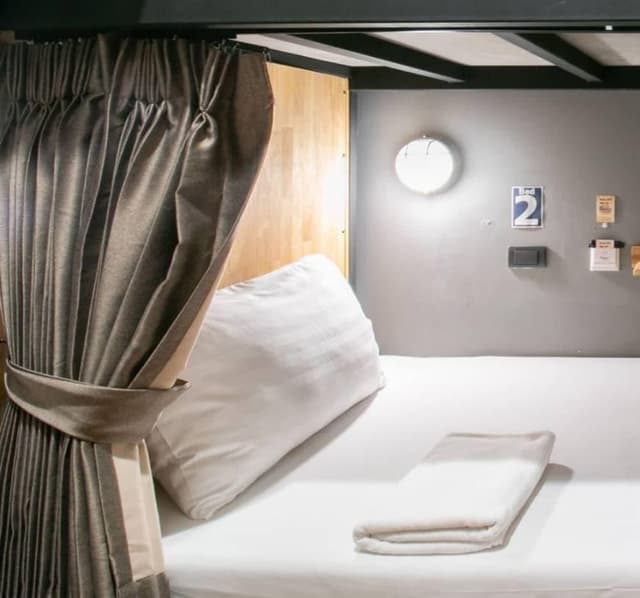 Basic Shared Dormitory, Women only