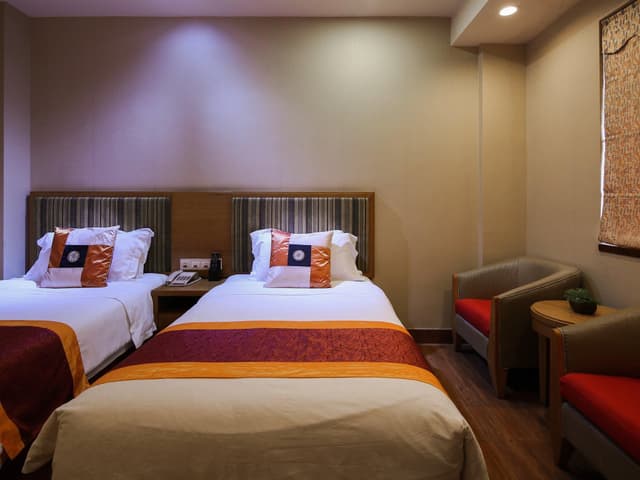 Deluxe Suite Twin Bed