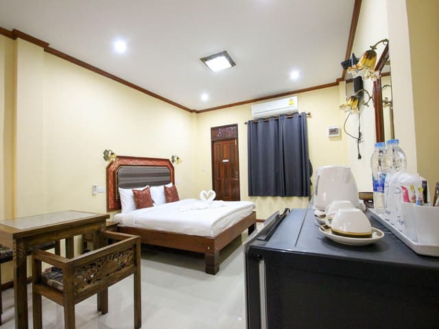 Standard King Size Bed