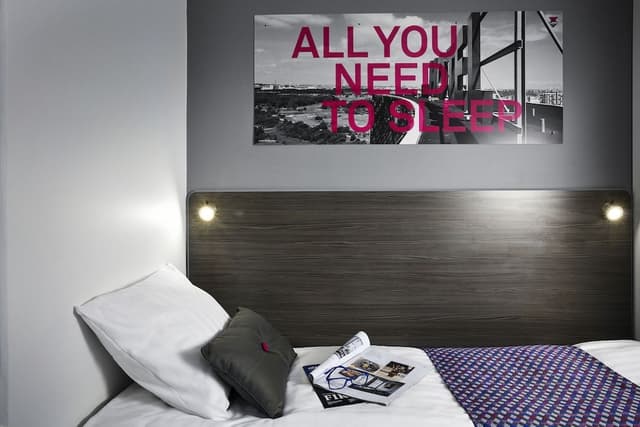 Economy Room