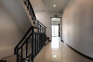 Baan Chaisri1