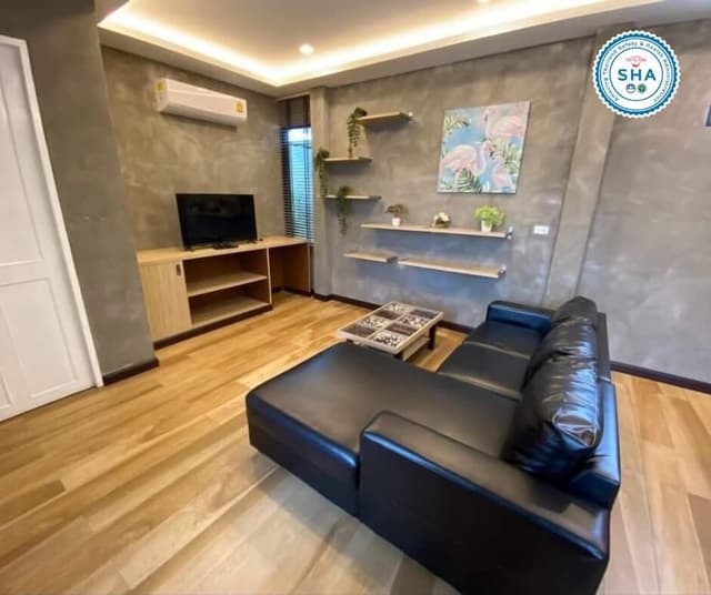 Family Room with Garden