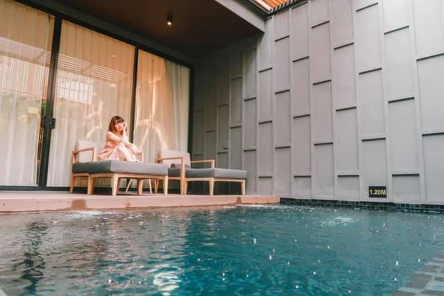 Private Pool Suite