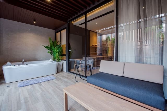 Jacuzzi Suite