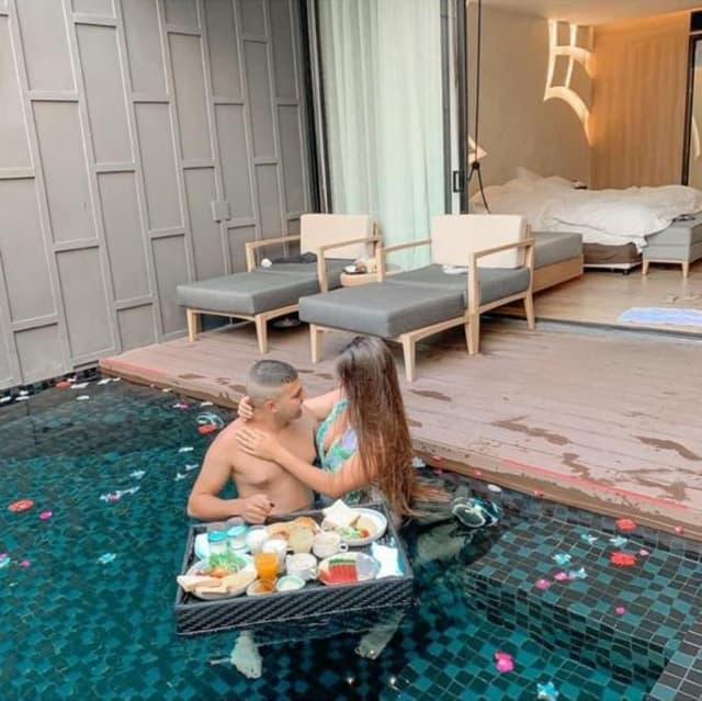 Private Pool Suite