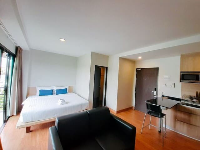 Deluxe Studio, 1 King Bed