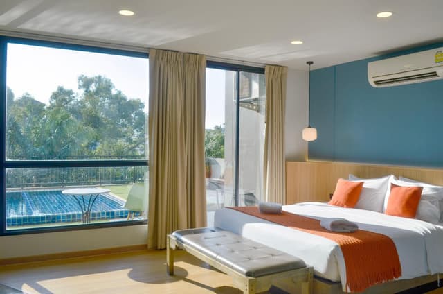 Deluxe Pool Access Room