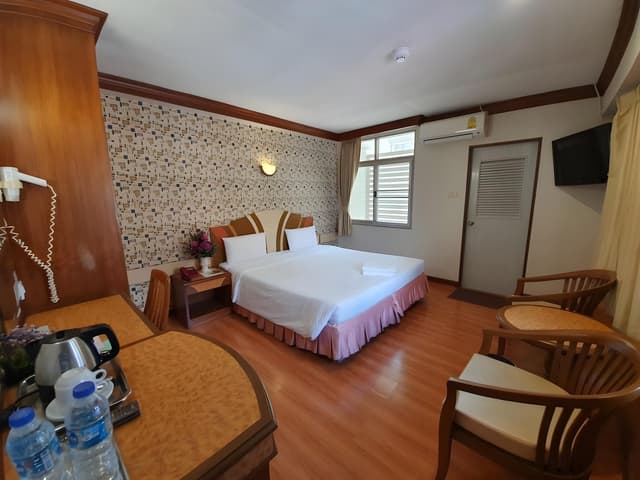 Standard Double, 1 Double Bed