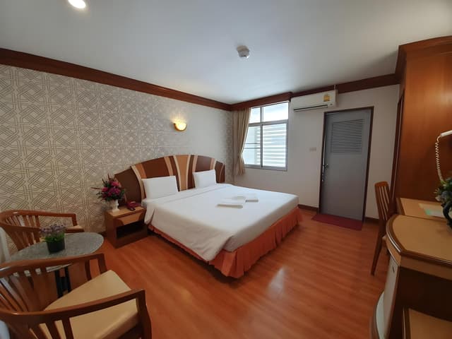 Standard Double, 1 Double Bed