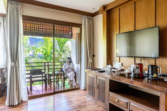 Deluxe Double Room, Balcony (with Air Purifier)