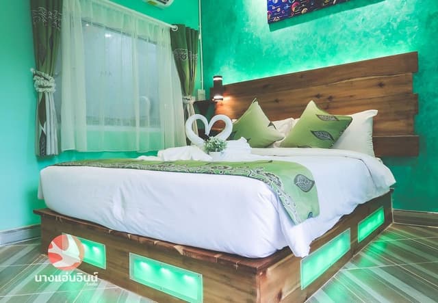 Deluxe Double Room, 1 Queen Bed, Refrigerator