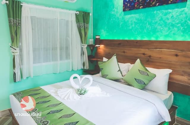 Deluxe Double Room, 1 Queen Bed, Refrigerator