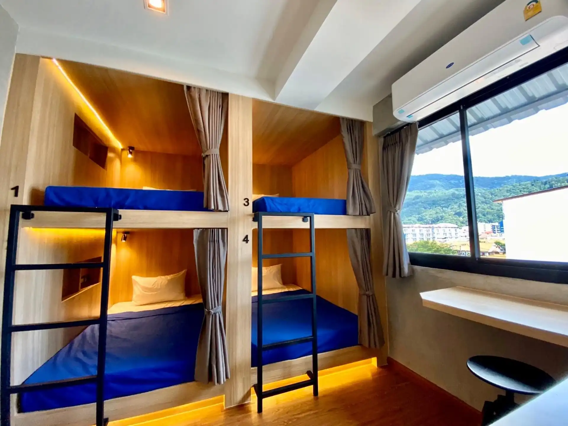 Patong Poshtel Patong Poshtel