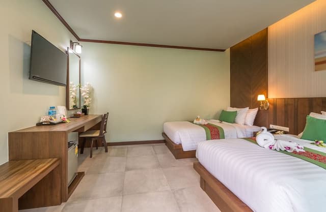 Deluxe Double or Twin Room (Cliff View)
