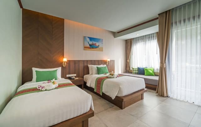 Deluxe Double or Twin Room (Cliff View)
