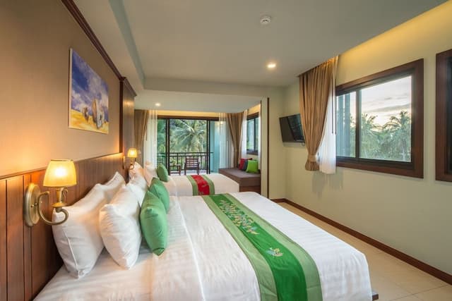 Family Suite (1 Double and 1 Single bed)