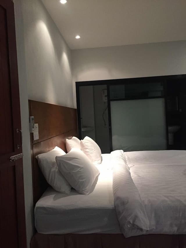 Deluxe Double Room Single Use, 1 Bedroom, Accessible, Garden Area