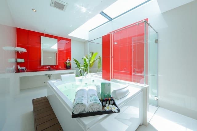 Grand Deluxe (Jacuzzi)