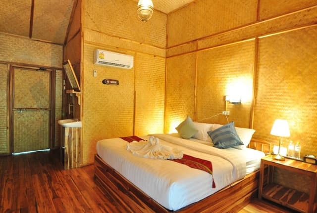 Raft Room