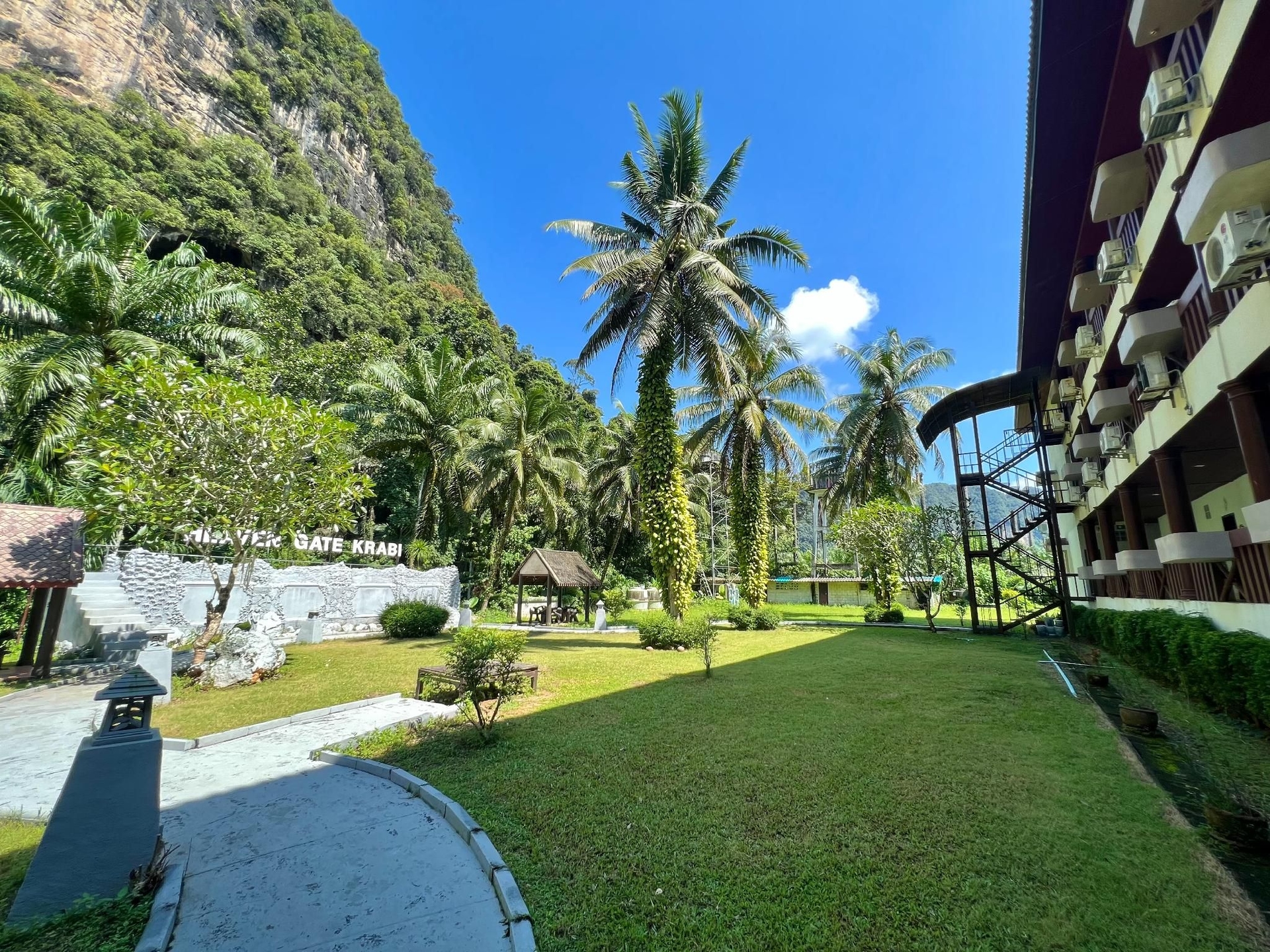 พีเอ็น เมาน์เท็น รีสอร์ต แอนด์ วิลลา กระบี่ (PN Mountain Resort and Villas Krabi)4