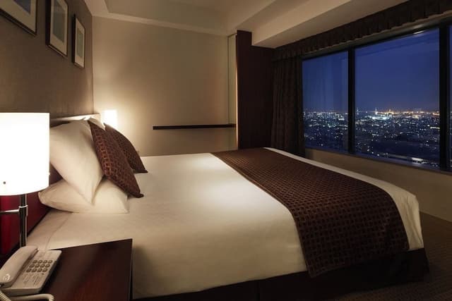 Deluxe King Room, Non Smoking, 38-39F (Extra Bed added for 3rd guest)