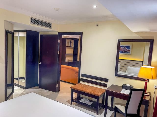 Executive Suite