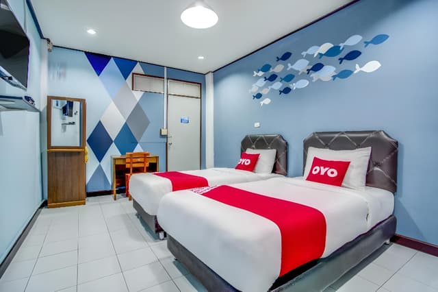 Standard Twin Room